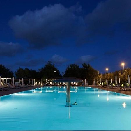 Hotel Quadrifoglio Pontecagnano Eksteriør bilde