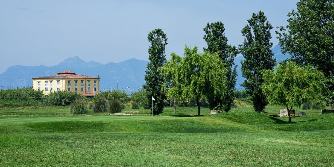 Hotel Quadrifoglio Pontecagnano Eksteriør bilde