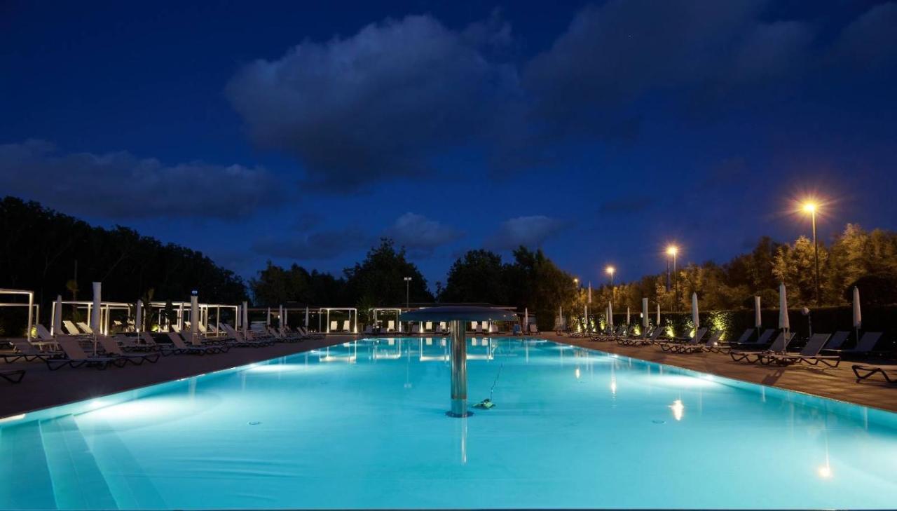 Hotel Quadrifoglio Pontecagnano Eksteriør bilde
