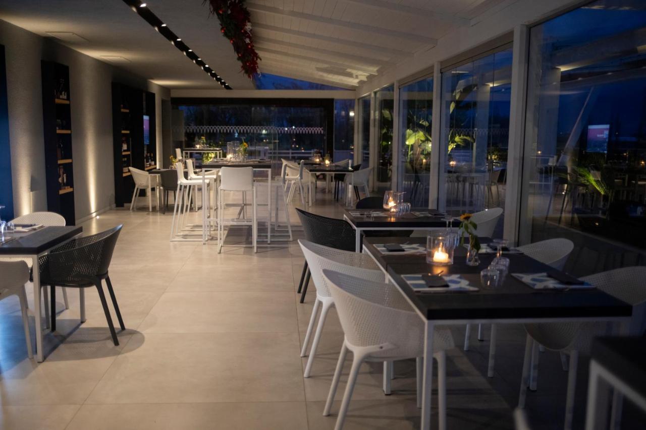 Hotel Quadrifoglio Pontecagnano Eksteriør bilde