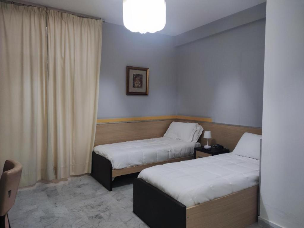Hotel Quadrifoglio Pontecagnano Eksteriør bilde